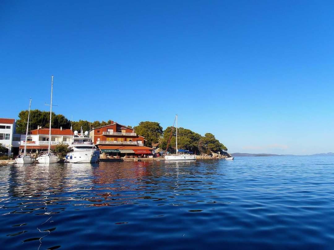 Romantic Boxavia Božava Dış mekan fotoğraf